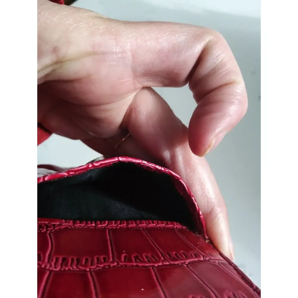 $Red wristlet card wallet Milano brand pockets. Lightweight. Faux leather